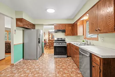 810 Sunny Lane, Anoka, MN 55303 - Photo 7