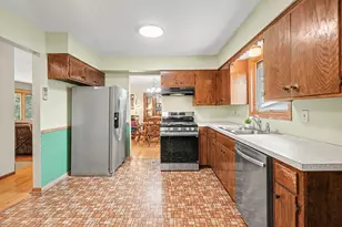 810 Sunny Ln, Anoka, MN 55303 - Photo 7