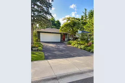2955 Regent Avenue N, Golden Valley, MN 55422 - Photo 1