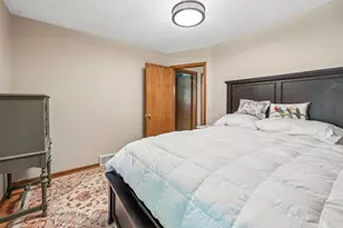 2955 Regent Ave N, Golden Valley, MN 55422 - Photo 19