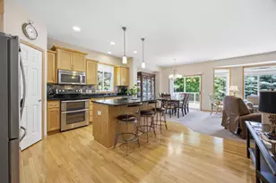 13205 Galena Way, Apple Valley, MN 55124 - Photo 3