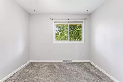815 Kingston Street N, Caledonia, MN 55921 - Photo 7