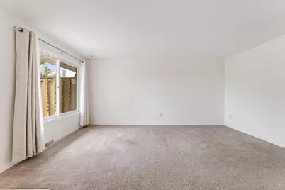 815 Kingston Street N, Caledonia, MN 55921 - Photo 3