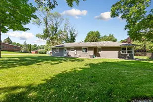1071 Anderson Pl, Owatonna, MN 55060 - Photo 9