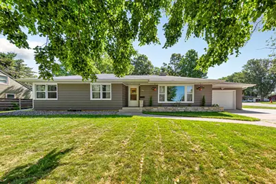 1071 Anderson Place, Owatonna, MN 55060 - Photo 1