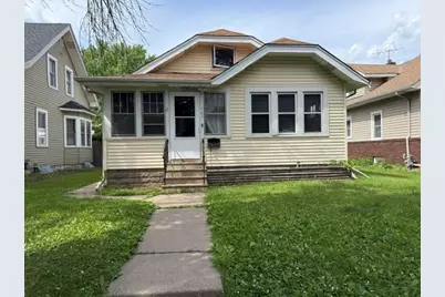 987 Lawson Avenue E, Saint Paul, MN 55106 - Photo 1
