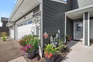 17097 Dysart Pl, Lakeville, MN 55044 - Photo 3