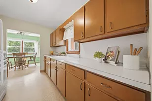 10901 Russell Ave S, Bloomington, MN 55431 - Photo 5