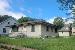 985 Bradley St, Saint Paul, MN 55130 - Photo 3
