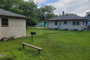 985 Bradley St, Saint Paul, MN 55130 - Photo 13