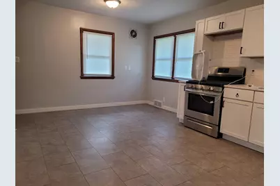 985 Bradley Street, Saint Paul, MN 55130 - Photo 7