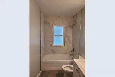 985 Bradley Street, Saint Paul, MN 55130 - Photo 11