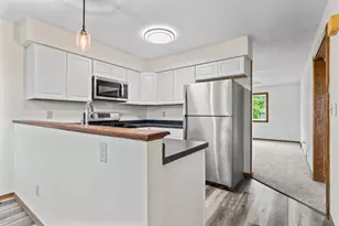 647 2nd St NE, Blooming Prairie, MN 55917 - Photo 7