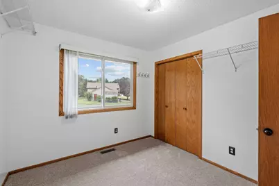 7581 23rd Street N, Oakdale, MN 55128 - Photo 13