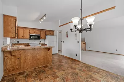 7581 23rd Street N, Oakdale, MN 55128 - Photo 7