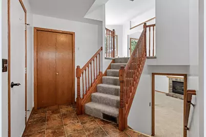 7581 23rd Street N, Oakdale, MN 55128 - Photo 3