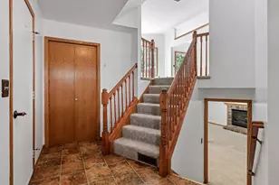 7581 23rd St N, Oakdale, MN 55128 - Photo 3