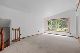 7581 23rd St N, Oakdale, MN 55128 - Photo 5