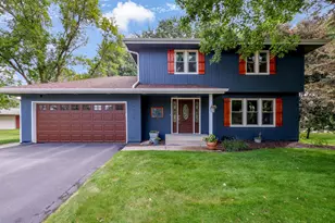 17200 Barberry Cir, Eden Prairie, MN 55346 - Photo 3