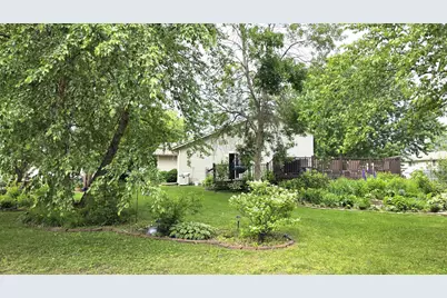 6546 Upper 22nd Street N, Oakdale, MN 55128 - Photo 3