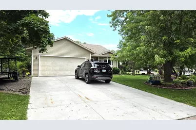 6546 Upper 22nd Street N, Oakdale, MN 55128 - Photo 1