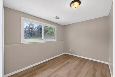 6709 Colorado Avenue N, Brooklyn Park, MN 55429 - Photo 15
