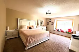 952 Conner St, Chaska, MN 55318 - Photo 9