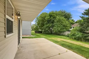 1633 18th Ave NW, Willmar, MN 56201 - Photo 29