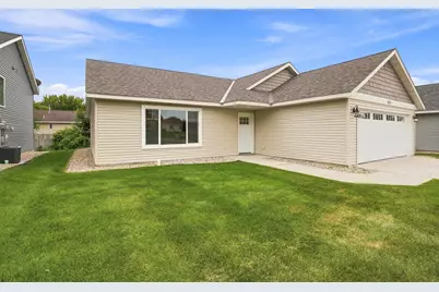 1633 18th Avenue NW, Willmar, MN 56201 - Photo 33