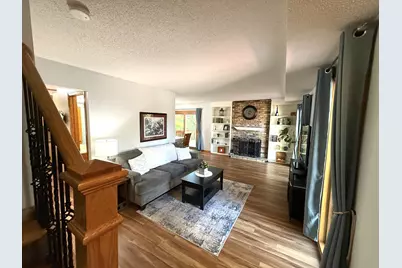 2111 Kings Valley Road W, Golden Valley, MN 55427 - Photo 13