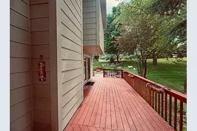 2111 Kings Valley Road W, Golden Valley, MN 55427 - Photo 11