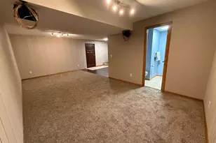 2111 Kings Valley Rd W, Golden Valley, MN 55427 - Photo 59