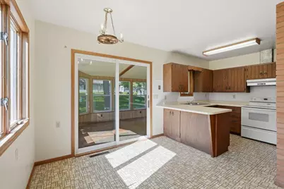 796 Magnor Lake Drive, Clayton, WI 54004 - Photo 9
