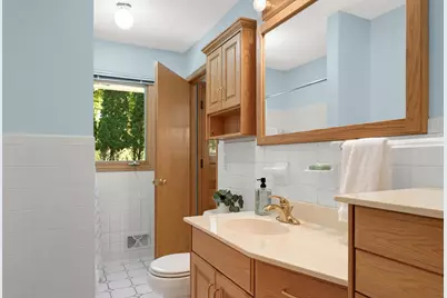 300 Kenmar Circle, Minnetonka, MN 55305 - Photo 25