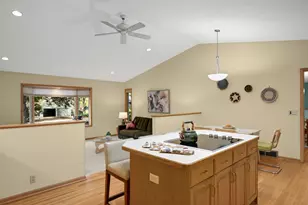 300 Kenmar Cir, Minnetonka, MN 55305 - Photo 15