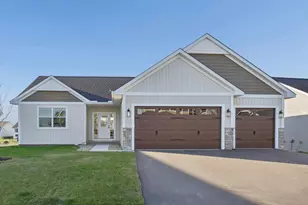 1703 Spruce St, Farmington, MN 55024 - Photo 5