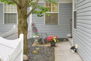 1262 Pondview Ln, White Bear Lake, MN 55110 - Photo 3