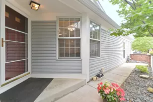 1262 Pondview Ln, White Bear Lake, MN 55110 - Photo 3