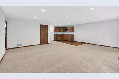 1589 Christie Place, Saint Paul, MN 55106 - Photo 35