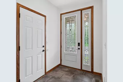 1589 Christie Place, Saint Paul, MN 55106 - Photo 17