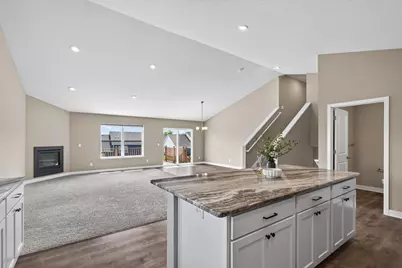 18099 Heirloom Court, Lakeville, MN 55044 - Photo 9
