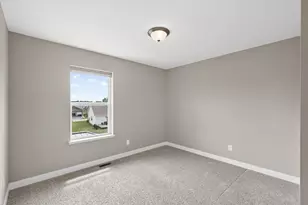 18099 Heirloom Ct, Lakeville, MN 55044 - Photo 17