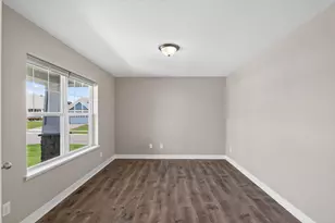 18099 Heirloom Ct, Lakeville, MN 55044 - Photo 5