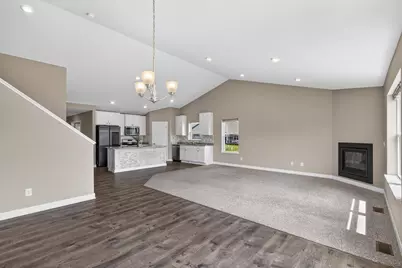 18099 Heirloom Court, Lakeville, MN 55044 - Photo 7