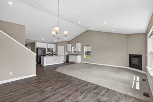 18099 Heirloom Ct, Lakeville, MN 55044 - Photo 7
