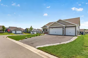18099 Heirloom Ct, Lakeville, MN 55044 - Photo 3