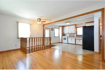 4639 Colorado Avenue N, Crystal, MN 55422 - Photo 9
