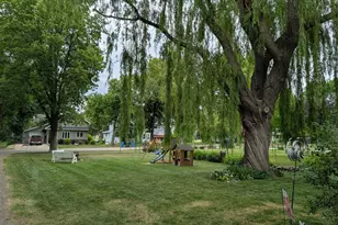 111 E Lyon St, Minneota, MN 56264 - Photo 25