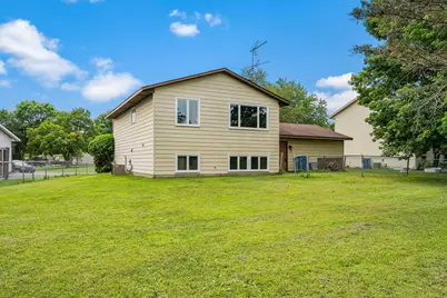 7408 W 100th Street, Bloomington, MN 55438 - Photo 15