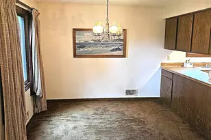 7408 W 100th St, Bloomington, MN 55438 - Photo 3